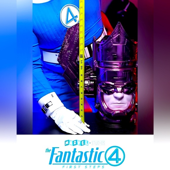 The Fantastic Four - Limited Edition Giant Galactus Popcorn Bucket w/ Lights - Picture 5 of 15